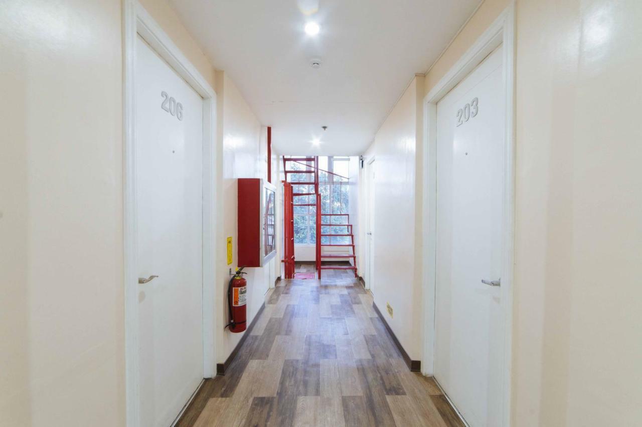 Reddoorz Plus Near Sm Lanang Davao Экстерьер фото