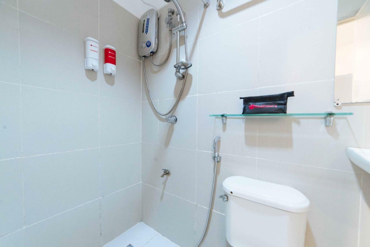 Reddoorz Plus Near Sm Lanang Davao Экстерьер фото