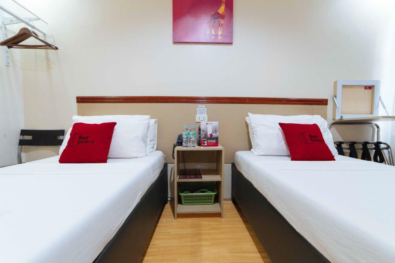 Reddoorz Plus Near Sm Lanang Davao Экстерьер фото