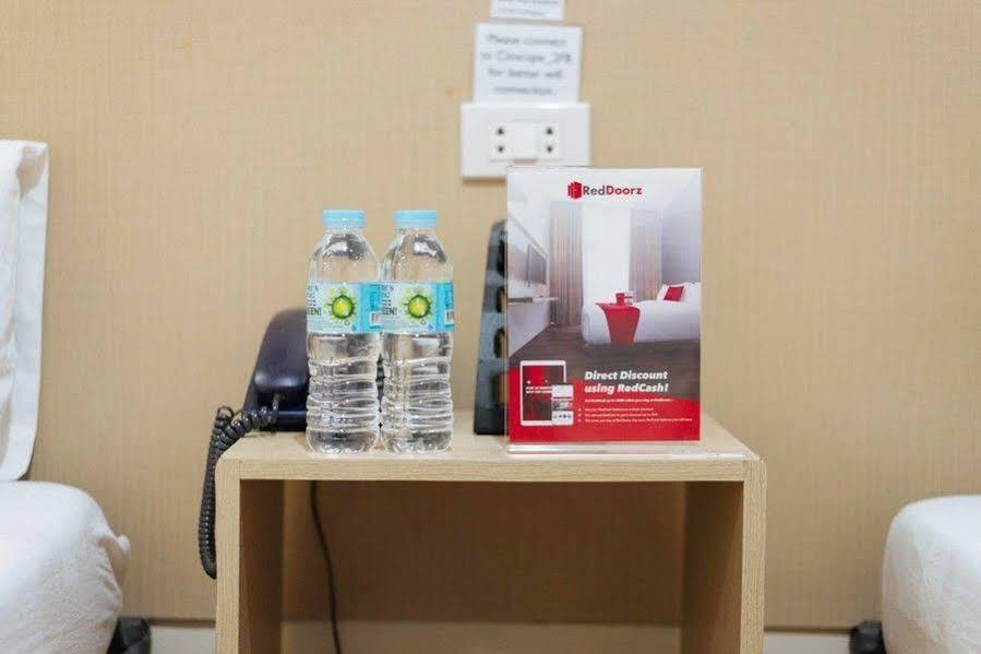 Reddoorz Plus Near Sm Lanang Davao Экстерьер фото